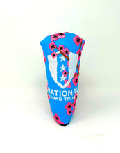 Load image into Gallery viewer, Cherry Blossom Blade Putter Cover
